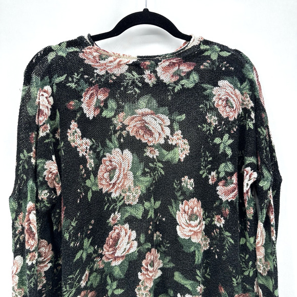 Show Me Your Mumu Bonfire Floral Sweater Size M Loose Knit Black Pink Romantic - Picture 7 of 12